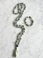 Mala Halsband Necklace Moss Green - Yogiraj